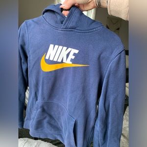 Nike Youth XL hooded sweatshirt